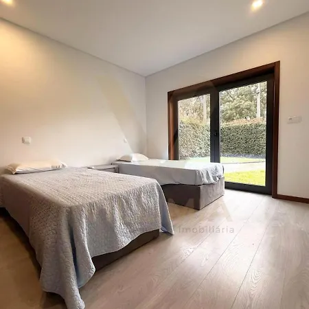 Villa Stunning With Pool And Garden *