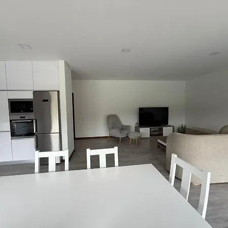 Villa Stunning With Pool And Garden *