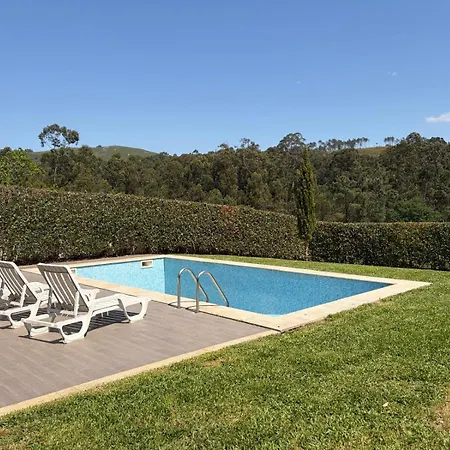 Villa Stunning With Pool And Garden